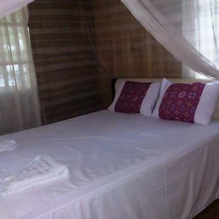 Jonaths Cottage Bunaken Exterior photo