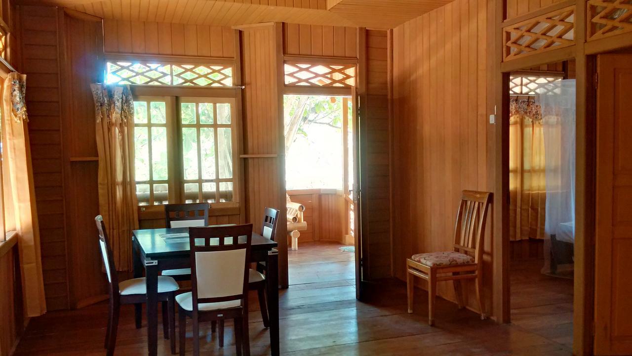 Jonaths Cottage Bunaken Exterior photo
