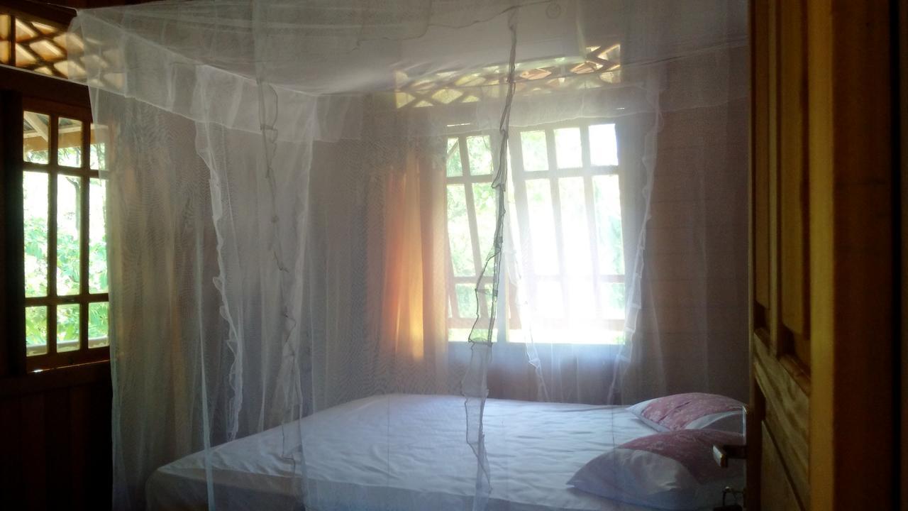 Jonaths Cottage Bunaken Exterior photo