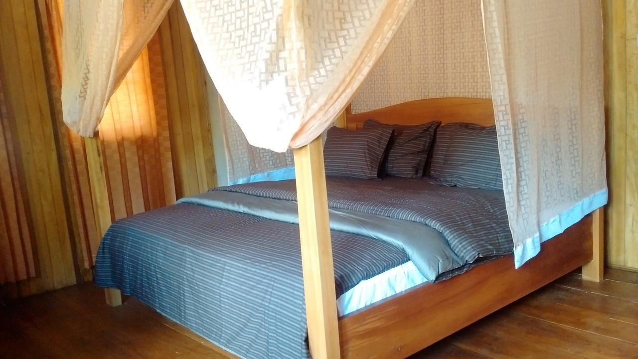 Jonaths Cottage Bunaken Exterior photo