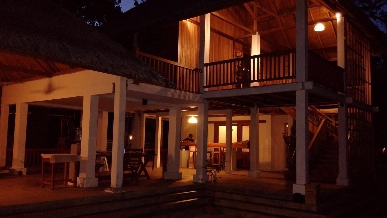 Jonaths Cottage Bunaken Exterior photo