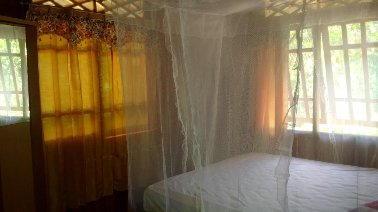 Jonaths Cottage Bunaken Exterior photo