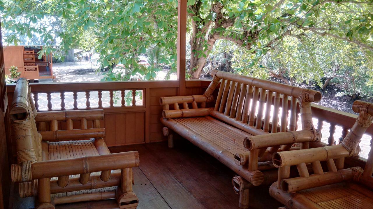 Jonaths Cottage Bunaken Exterior photo